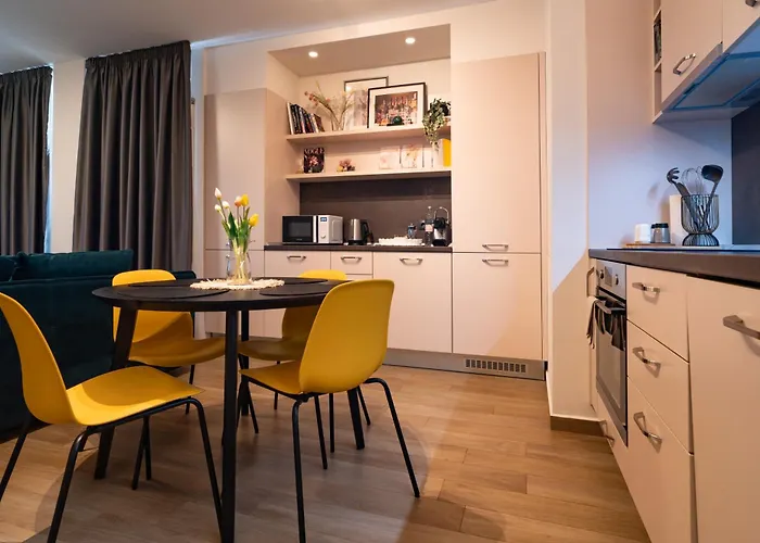 Sunny Penthouse With Mountain Views And 180 Degrees Terrace Daire *