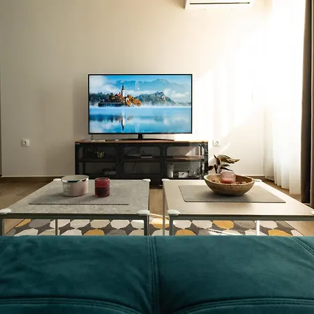 Sunny Penthouse With Mountain Views And 180 Degrees Terrace *