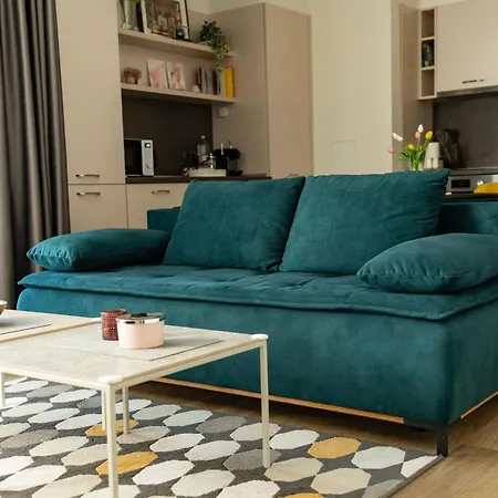 Sunny Penthouse With Mountain Views And 180 Degrees Terrace Apartmán Sofie