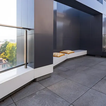 Sunny Penthouse With Mountain Views And 180 Degrees Terrace * София