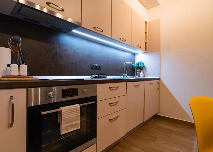 Sunny Penthouse With Mountain Views And 180 Degrees Terrace Apartament *